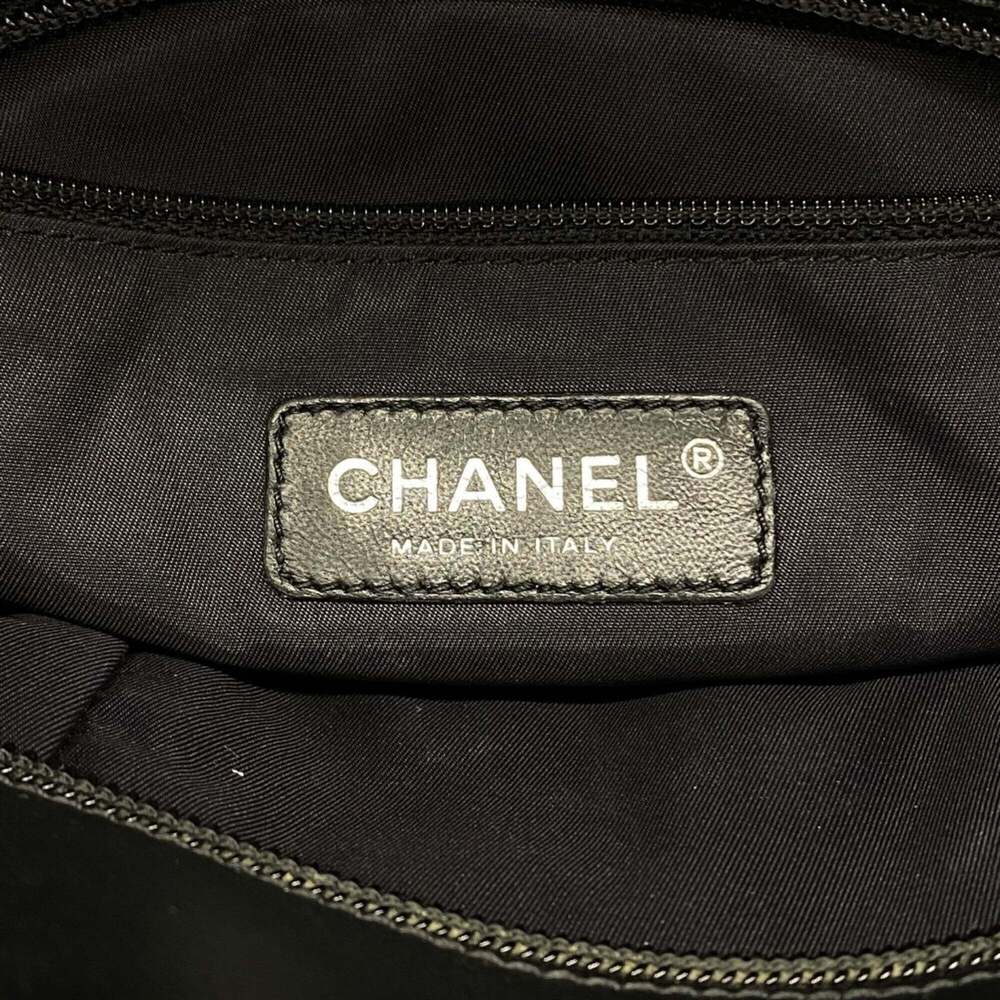 CHANEL Black Canvas Tote Bag - Picture 5 of 9
